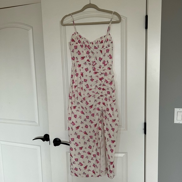 Zara Dresses & Skirts - Floral dress